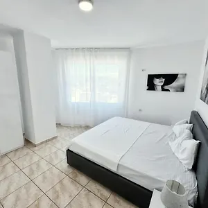  Апартаменты Beachfront Marilyn